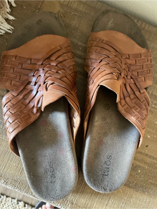 Taos Footwear Shoes - Taos Footwear Cognac Woven Leather Slide Mules size 9 #sandals